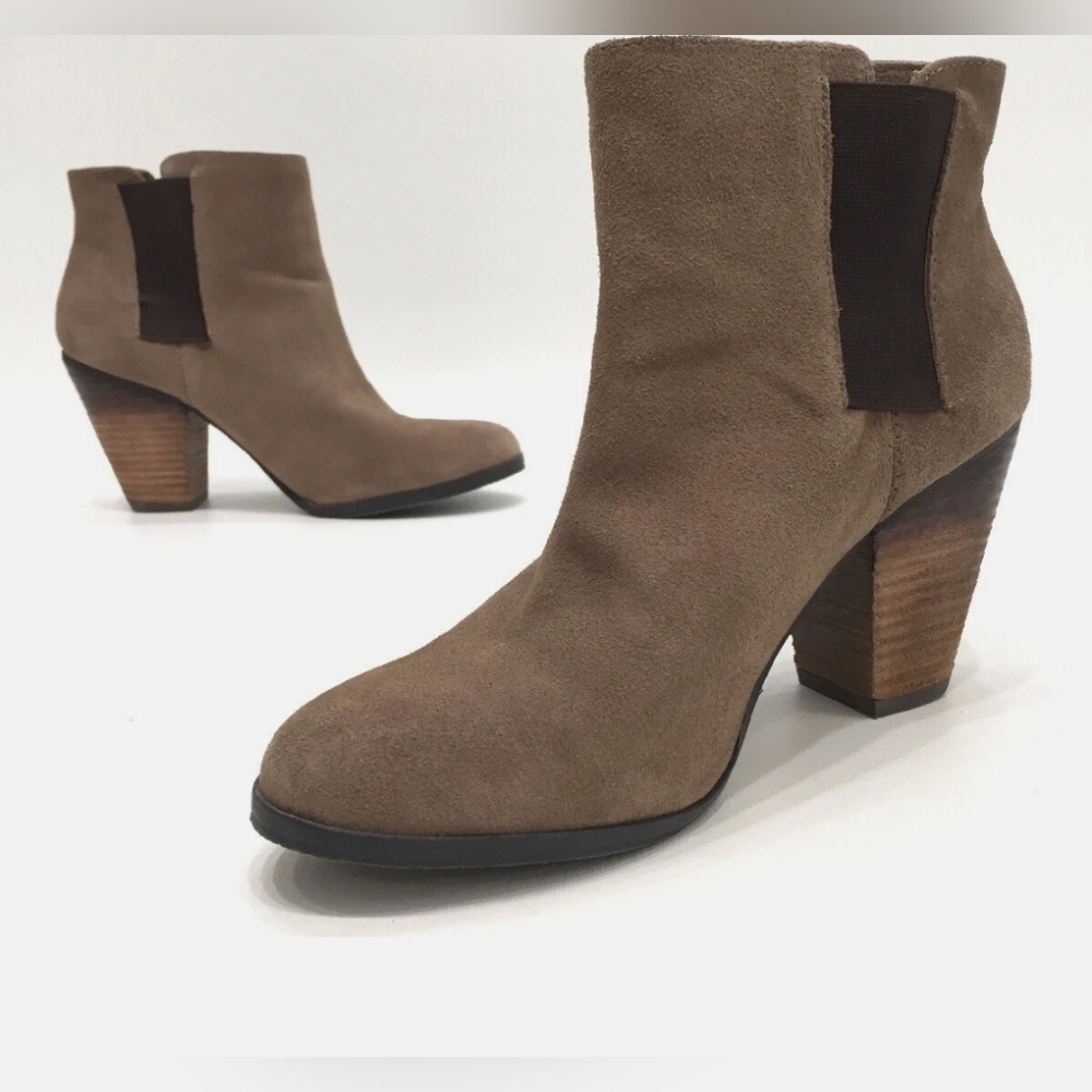 Vince Camuto Hessa Suede Leather Boots Size 8.5